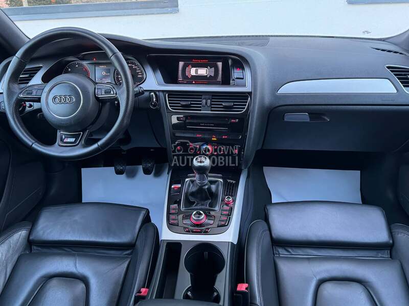 Audi A4 S LINE/LED/KOŽA/NAV