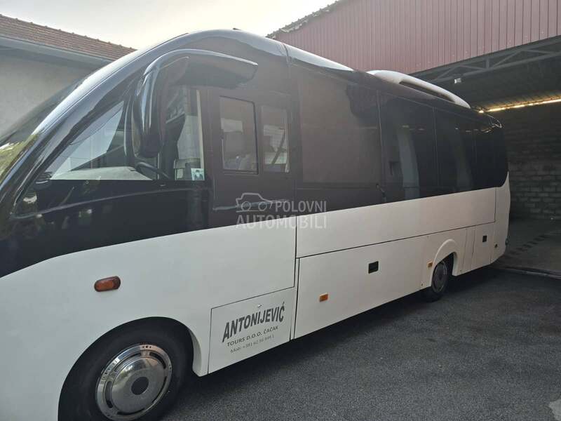 Mercedes Benz Vario 818D