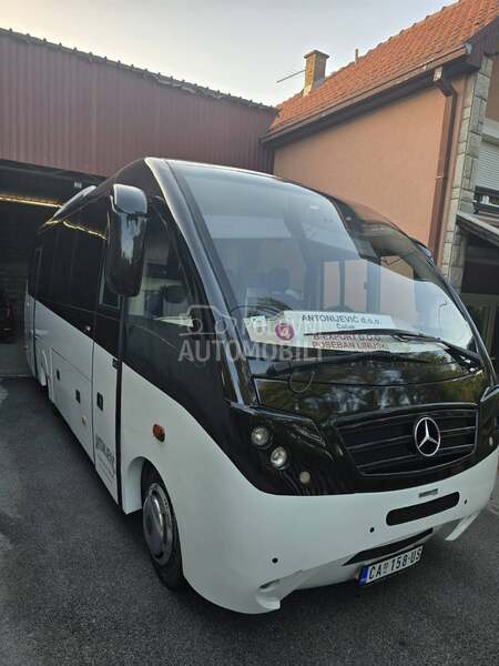 Mercedes Benz Vario 818D