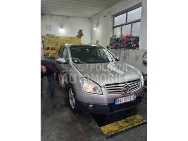 Nissan Qashqai + 2 2.0