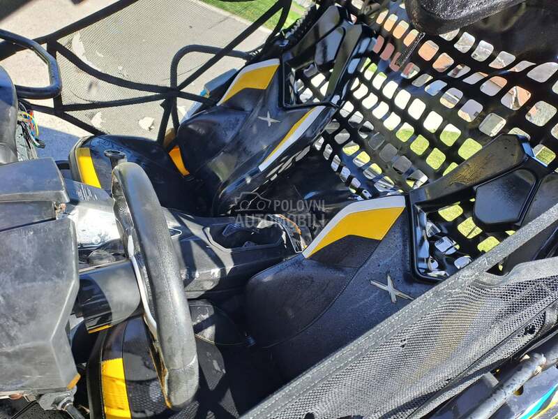 Can-Am Maverik 1000R