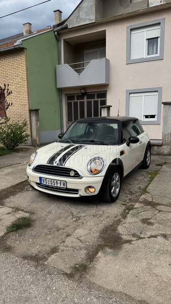MINI One 