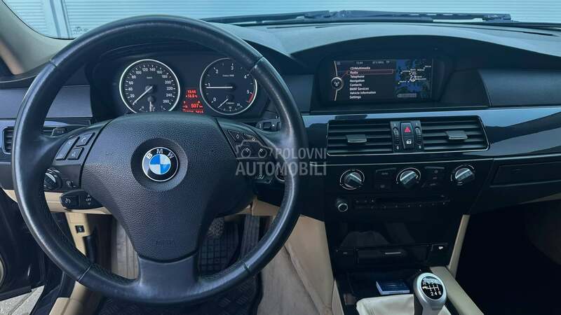 BMW 520 