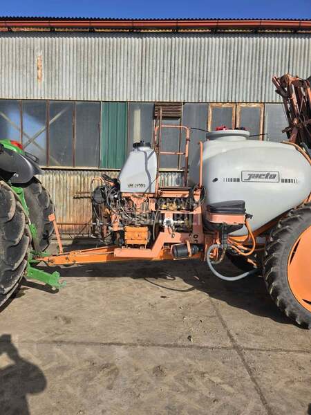 Jacto Advance 2000 Vortex 18m