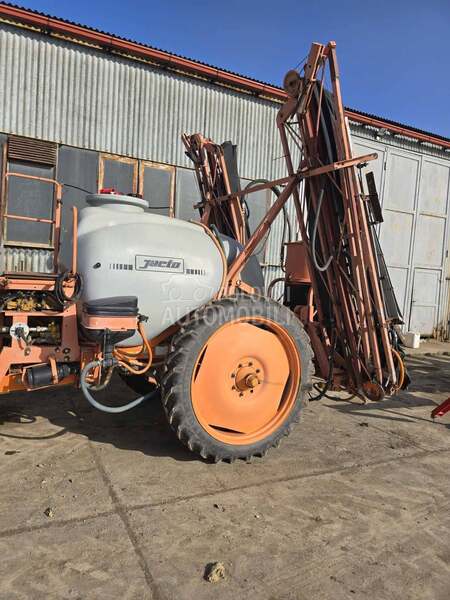 Jacto Advance 2000 Vortex 18m