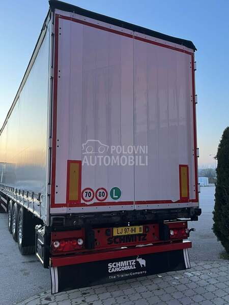 Schmitz CARGOBULL