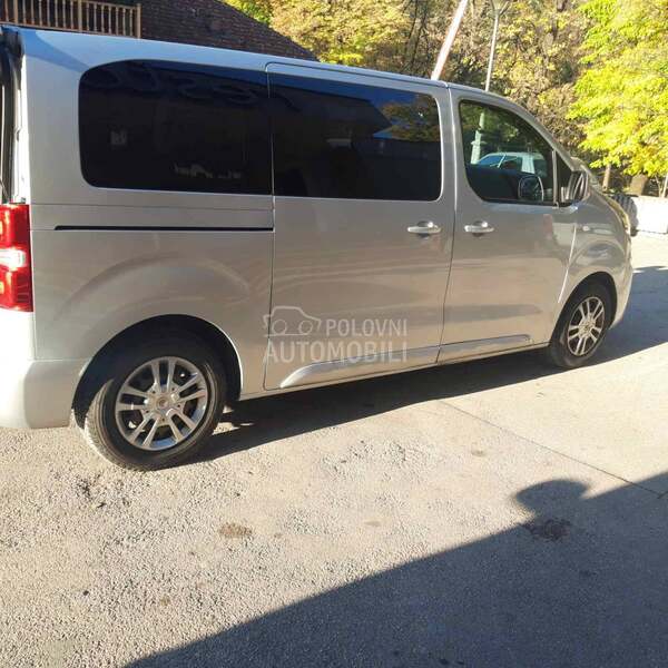 Citroen Jumpy space tourer