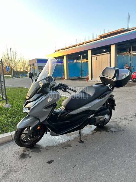 Honda FORZA 300