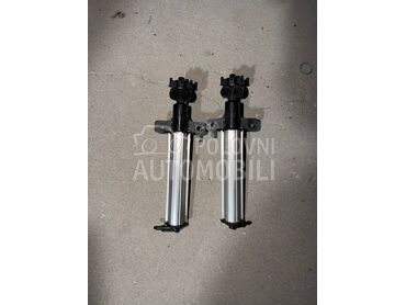 Prskalice za farove za Renault Scenic za 2014. god.