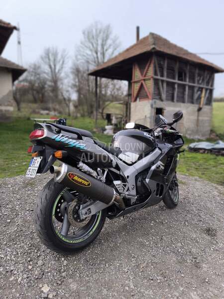 Kawasaki ZX9R