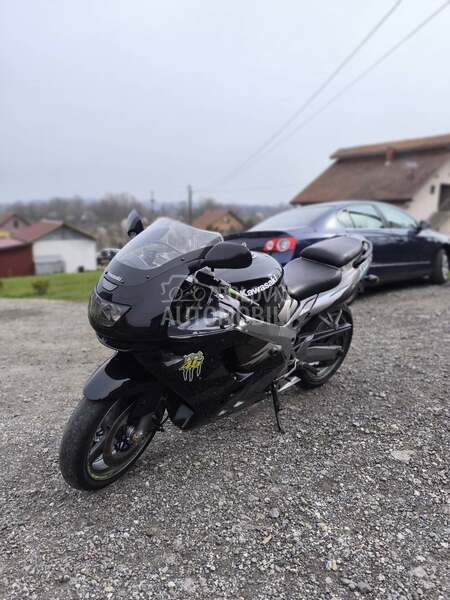 Kawasaki ZX9R