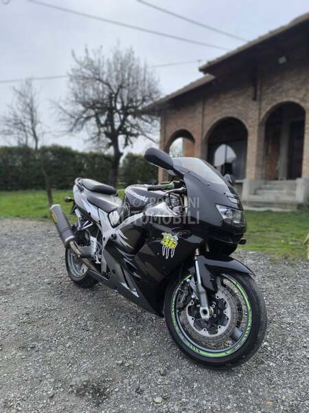Kawasaki ZX9R