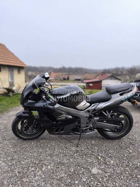Kawasaki ZX9R