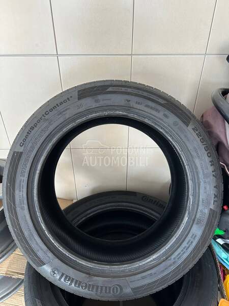 Continental 225/50 R17 Letnja