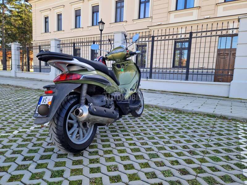 Piaggio Beverly 500