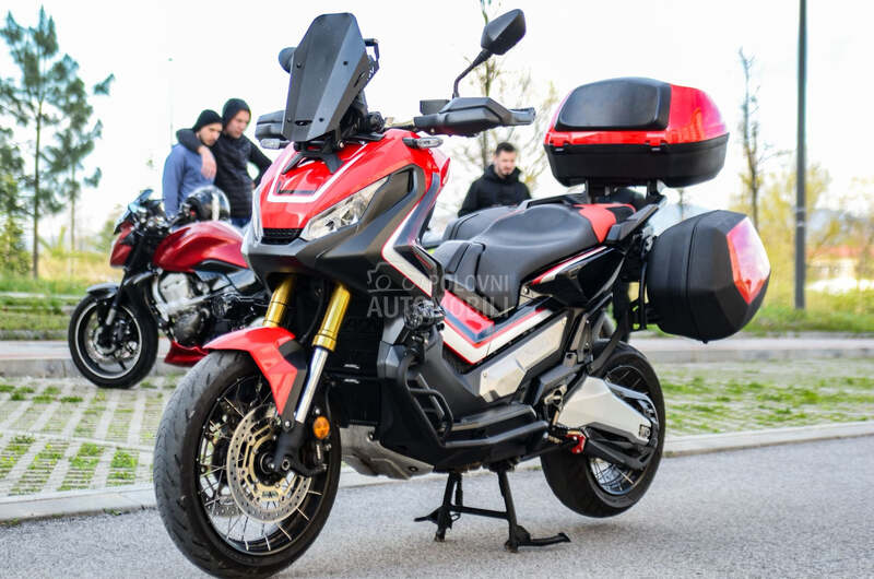 Honda x adv 750
