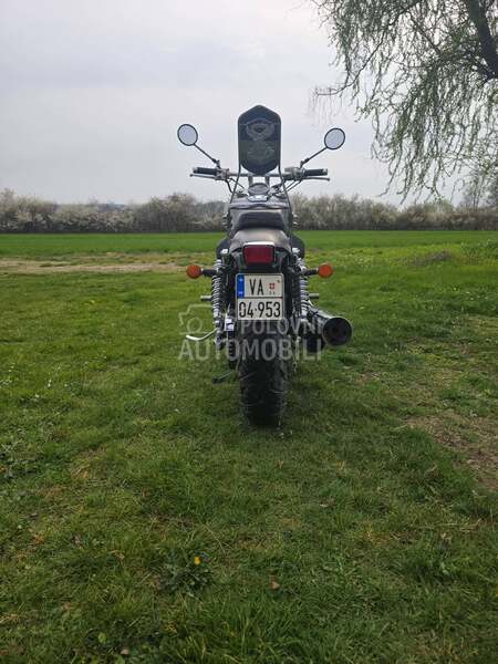 Honda VT750DC black widow