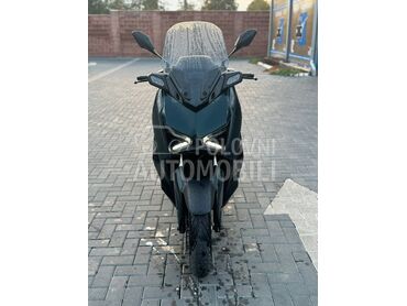 Yamaha Xmax TechMax