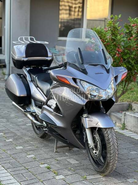 Honda ST1300 A