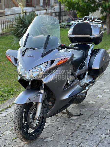 Honda ST1300 A
