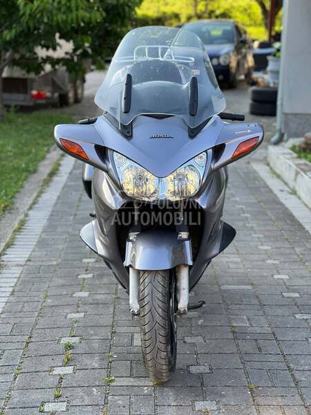 Honda ST1300 A