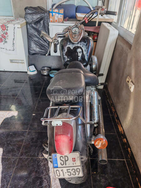Honda SHADOW VT 750