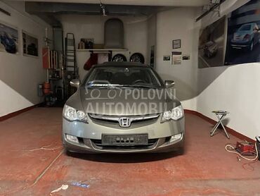 Honda Civic 1.8 4D ES