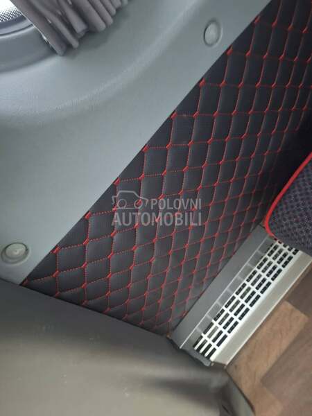 Mercedes Benz Sprinter