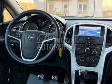 Opel Astra J GTC/COSMO/CH