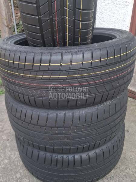 Bridgestone 225/40 R19 Letnja