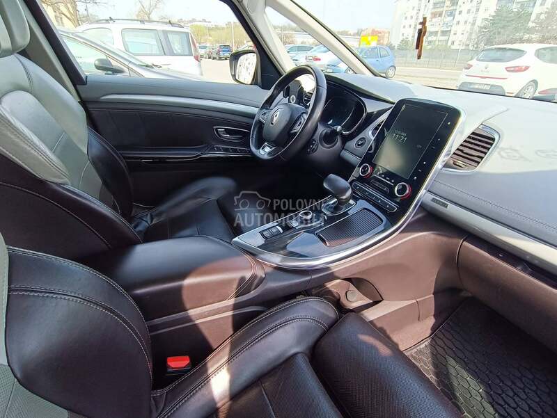 Renault Espace Paris Initiale