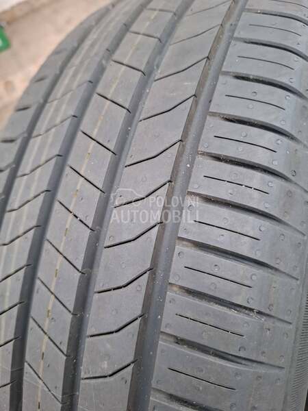 Nexen 215/65 R17 Letnja