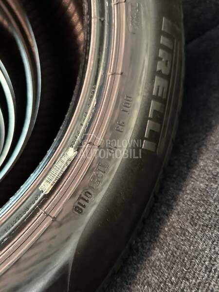 Pirelli 215/55 R17 Letnja