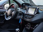 Peugeot 208 1.2T Digit/CAM