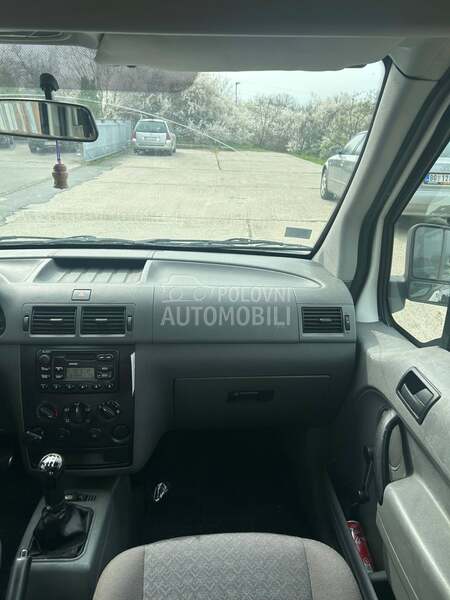 Ford Transit Connect 1.8
