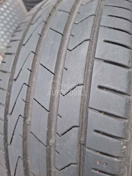 Hankook 215/45 R17 Letnja