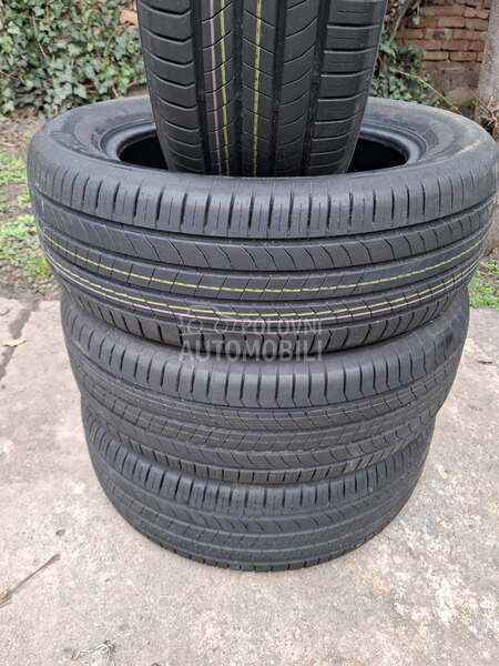 Nexen 215/60 R17 Letnja