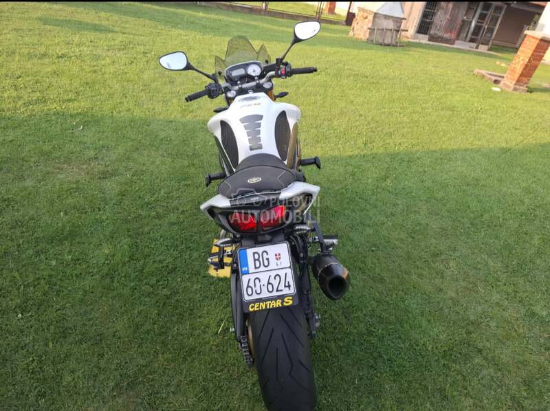 Yamaha Fz8n  dobra