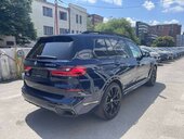BMW X7 M50D