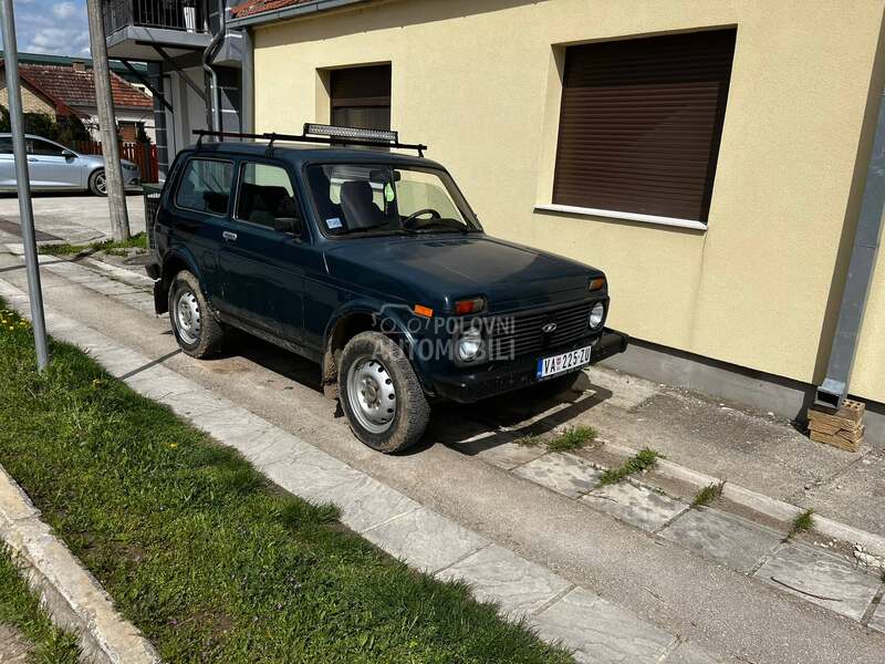 Lada Niva 