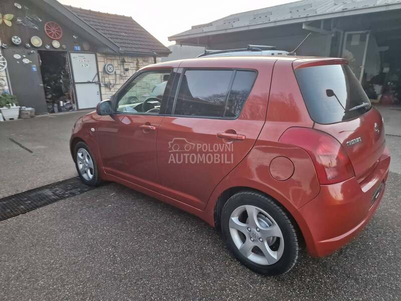 Suzuki Swift 1,3 b