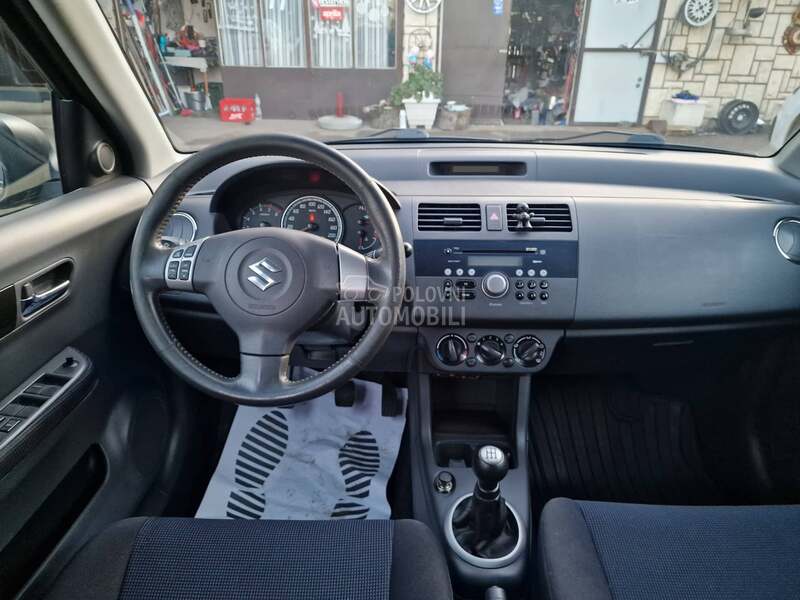 Suzuki Swift 1,3 b
