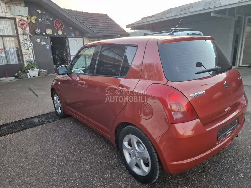 Suzuki Swift 1,3 b