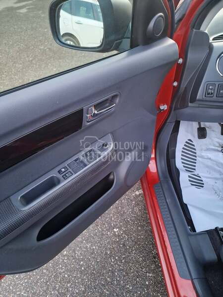 Suzuki Swift 1,3 b