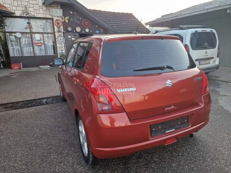 Suzuki Swift 1,3 b