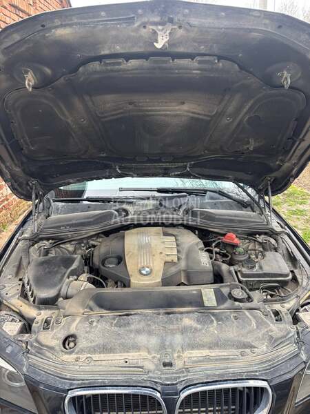 BMW 520 e60