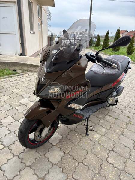 Gilera Nexus 250