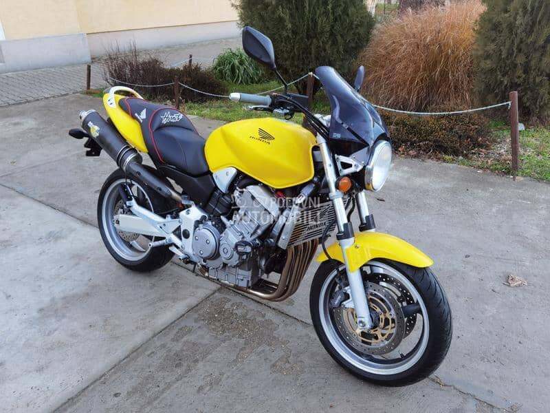 Honda Hornet 900