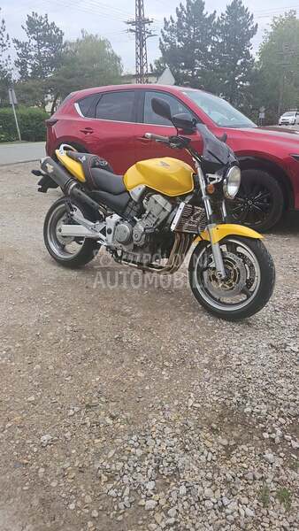 Honda Hornet 900