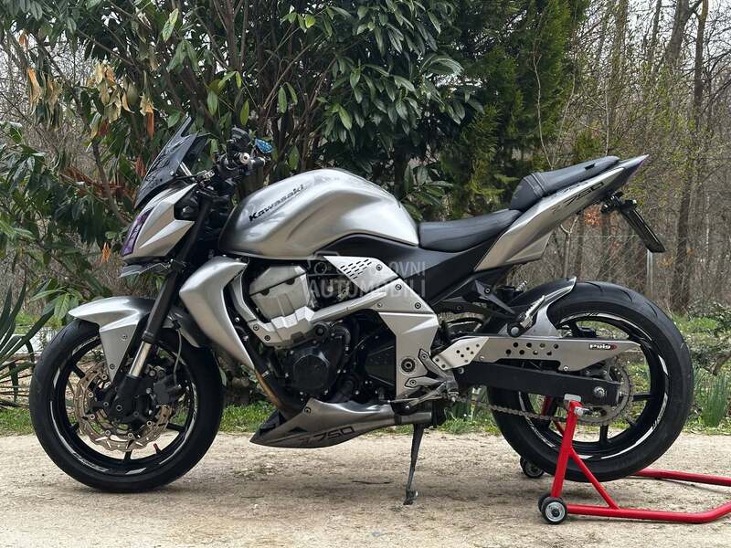 Kawasaki Z750